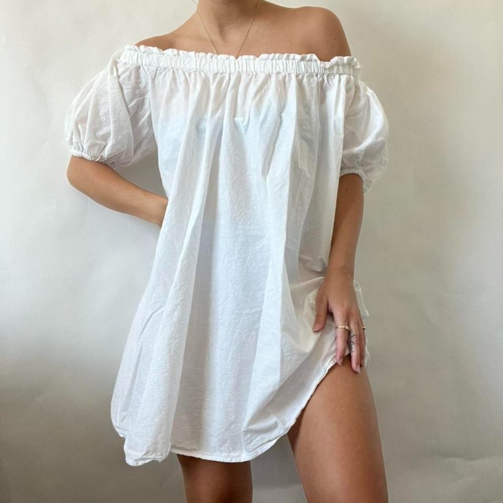 White cotton puff sleeve dress